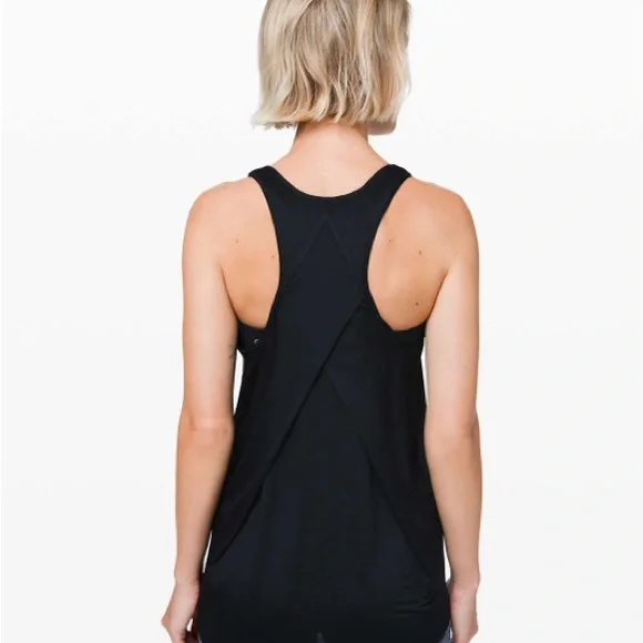 NWT Lululemon Essential Tank Women's Size 12 Black Athleticwear Yoga Spring - Picture 2 of 8